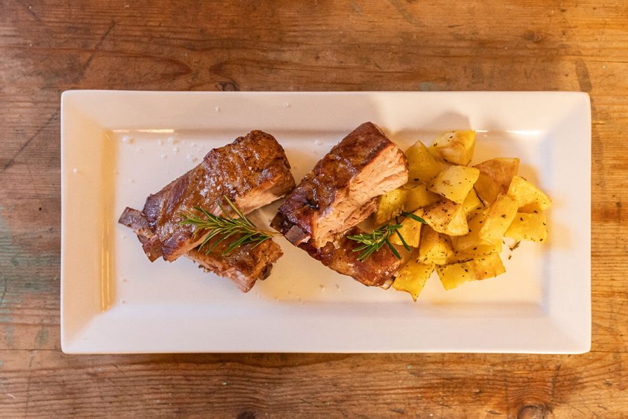 rosticciana-con-patate-al-forno